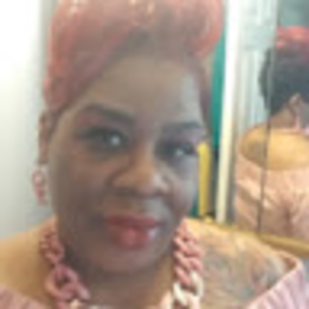 Meet your Posher, Antwinette